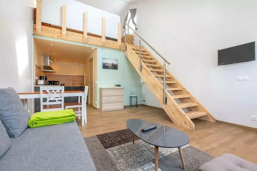 Domaine Des Ecuries - Appartements Meubles A 탈루아르 0*,  프랑스