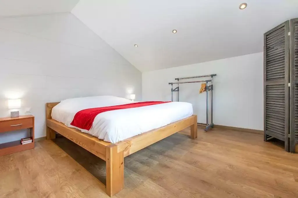 Domaine Des Ecuries - Appartements Meubles A 탈루아르 프랑스