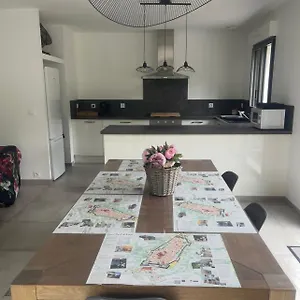 https://villa-lart-de-fer.fr-provencehotel.com