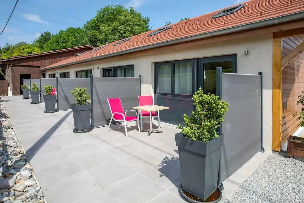 Domaine des Ecuries - Appartements meublés à Talloires